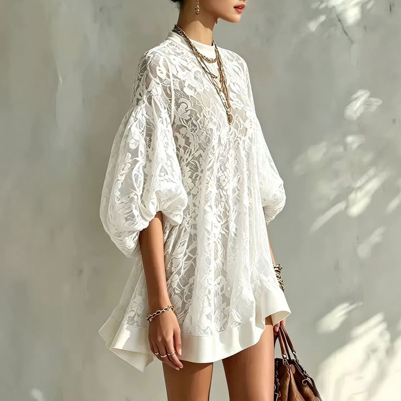 Robe courte ample en dentelle florale bohème pour femmes, col rond, manches bouffantes, bordure unie, ourlet à volants, robe transparente, sexy, pour la plage, les vacances quotidiennes.