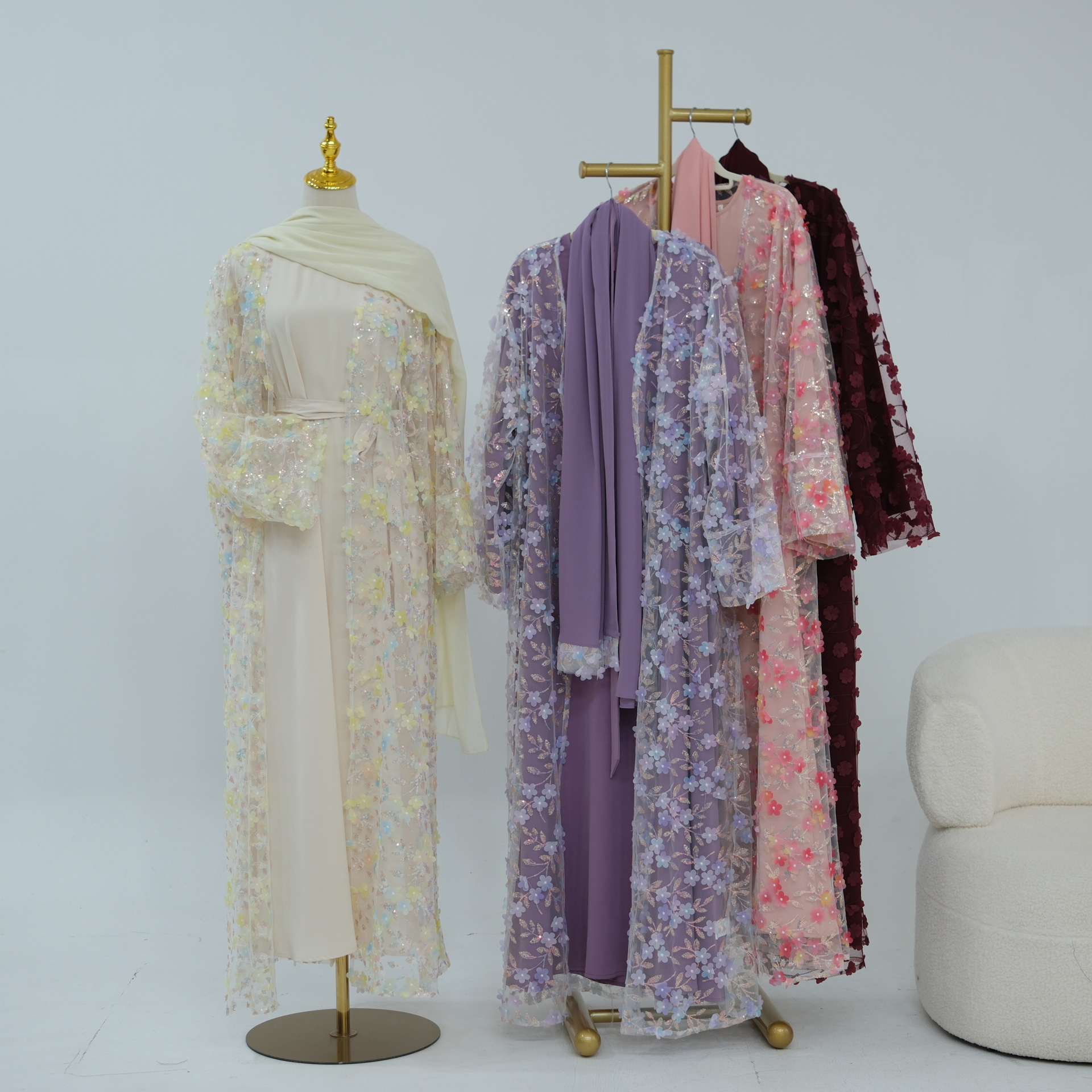 Ensemble Abaya de Luxe Brodé 3 Pièces pour Femmes Musulmanes, Style Dubaï, Cardigan Ouvert Modeste pour l'Aïd, Jalabiya Islamique pour les Fêtes 2026