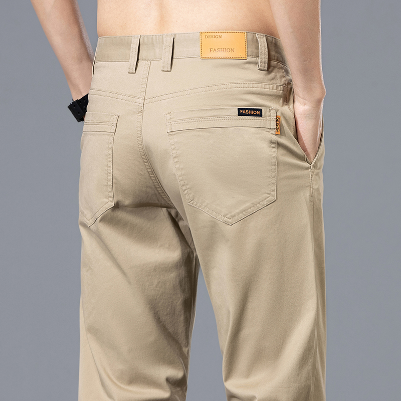 Pantalon droit en coton extensible pour homme, style décontracté chic, avec patchs lettres classiques, léger, taille mi-haute, collection été 2026