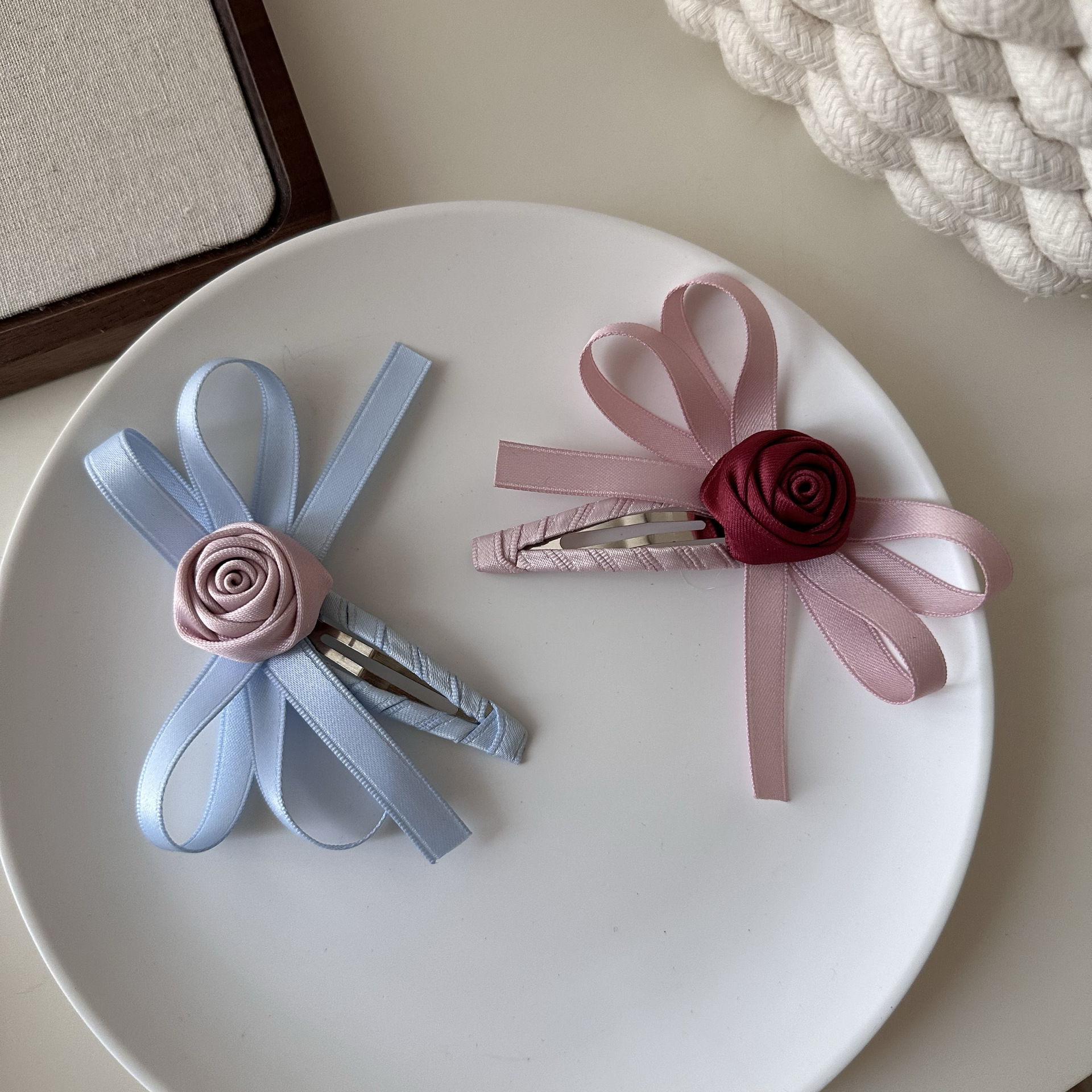 Pinces à cheveux mignonnes pour femmes, pince à cheveux Rose avec frange, ruban BB, accessoires pour cheveux Kawaii, pince à cheveux avec nœud de Style doux