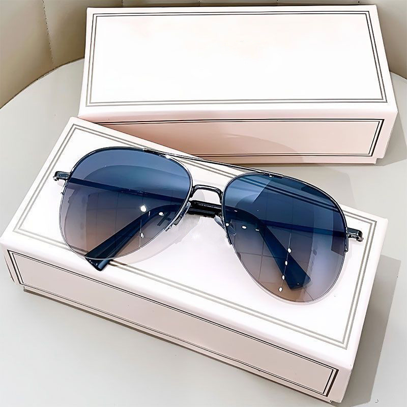 Lunettes de soleil classiques pour hommes, monture en métal, style aviateur, pour sports de plein air, anti-UV, pour la conduite, UV400, lunettes pour femmes ﻿