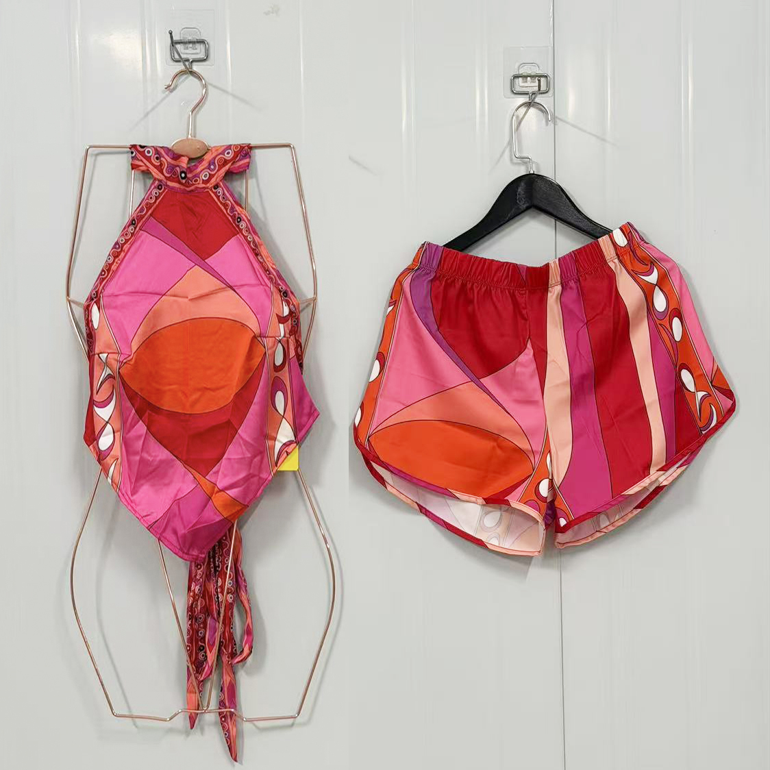 Ensembles de hauts et shorts de plage pour femmes, design de luxe, avec foulard à ruban rouge et logo signature de créateur, style classique de marque