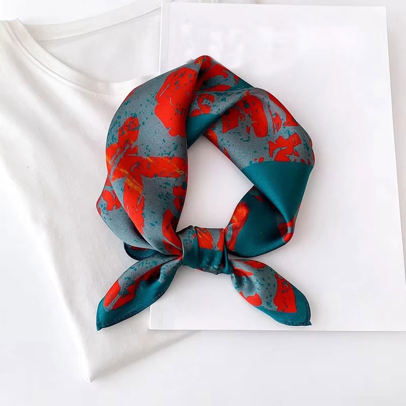 Nouveau 2026 Pashmina 100% foulard en soie mode femmes été plage élégant petites écharpes châle Poncho 53*53 cm Hijab Bandana foulard