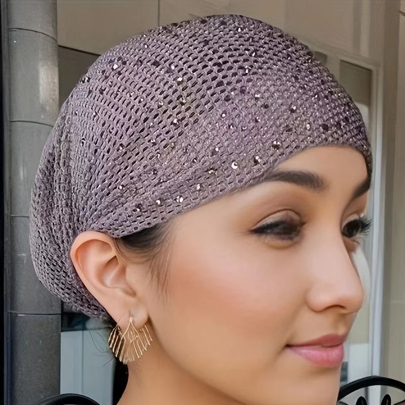 1 foulard de style européen à la mode avec un design ajouré, bonnet en maille tricotée