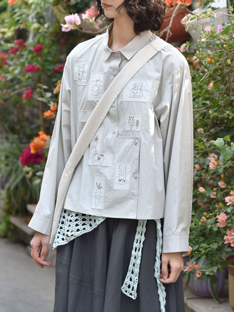 [EAM] Nouvelle Blouse Décontractée Grande Taille pour Femme avec Broderie Blanche, Col Revers, Manches Longues, Tendance Mode Pr