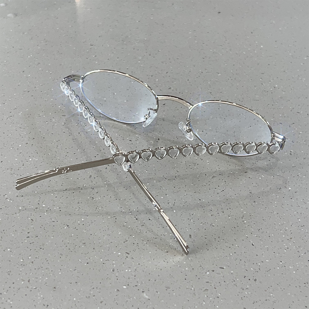 2025 nouvelle mode Cool femme en acier inoxydable cadre ovale lunettes élégant coeur diamants Simple plaine dame lunettes pour femmes filles
