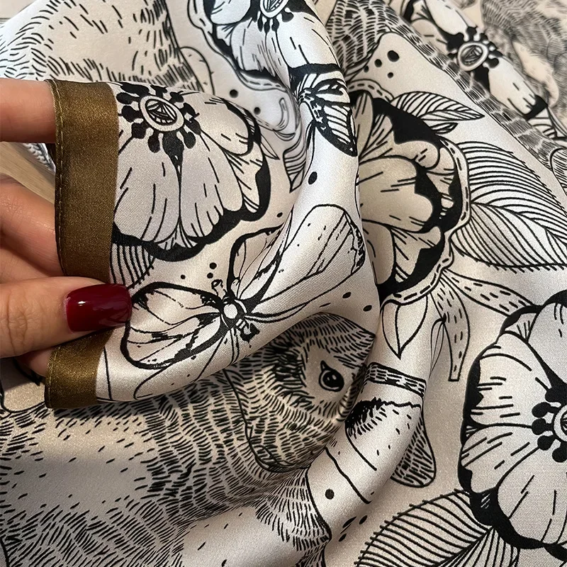 100% soie carré pour les femmes classique crâne imprimé Bandanna printemps été dames mode léger foulard châle de haute qualité 2025