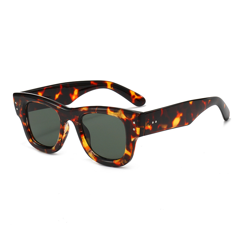 Lunettes de soleil carrées audacieuses pour femme 2026 – Protection UV400 – Tendance et faciles à porter au quotidien