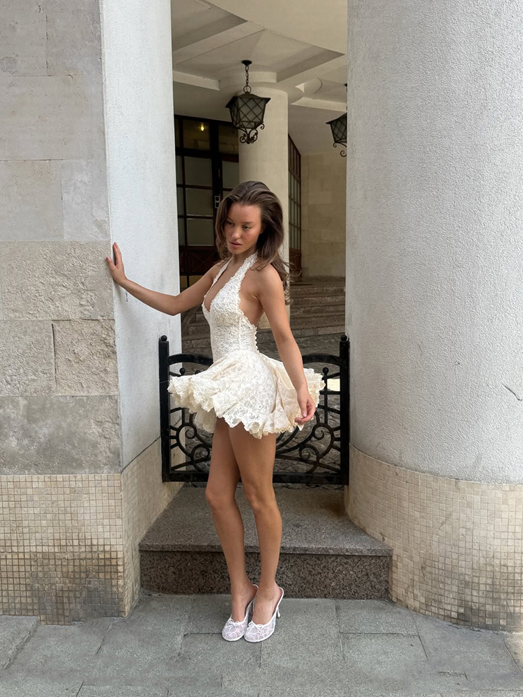 Robe Courte en Dentelle pour Femme, Élégante, Col en V, Taille Cintrée, Jupe Évasée, Style Urbain, Dos Nu, Robe Halter d'Été pour Femme