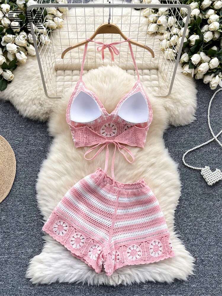 Costume 2 pièces en tricot pour femmes, haut court, col licou, sans manches, à lacets + short à taille élastique, crochet fleur creuse, ensemble 2 pièces