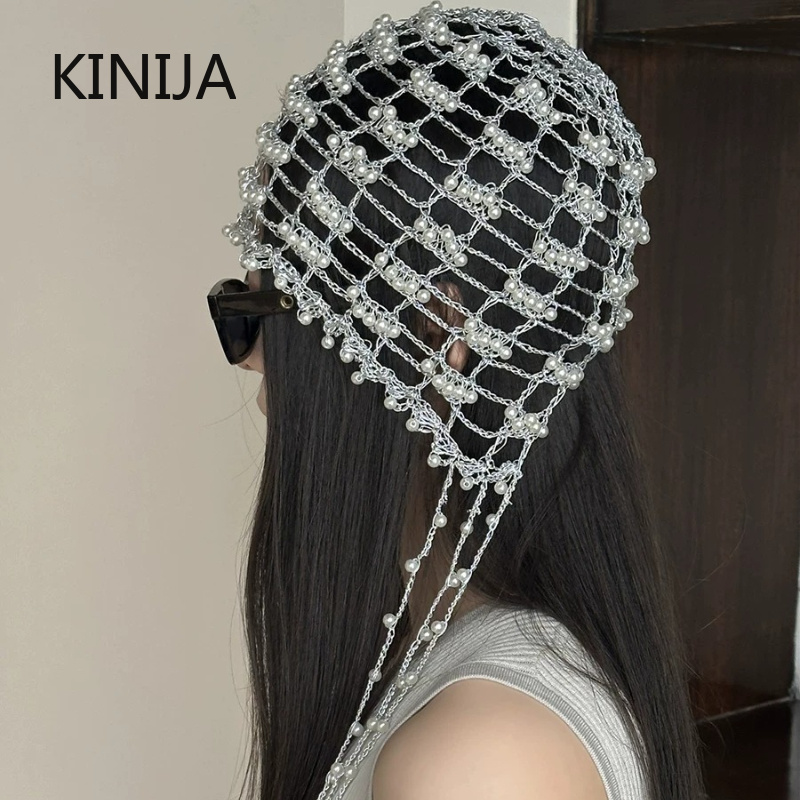 Élégant Bonnet Turban Creux pour Femme, Fait Main avec Chaîne Métallique et Pompon de Perles, Style Niche Tendance, Chapeau Foulard Polyvalent à Enfiler