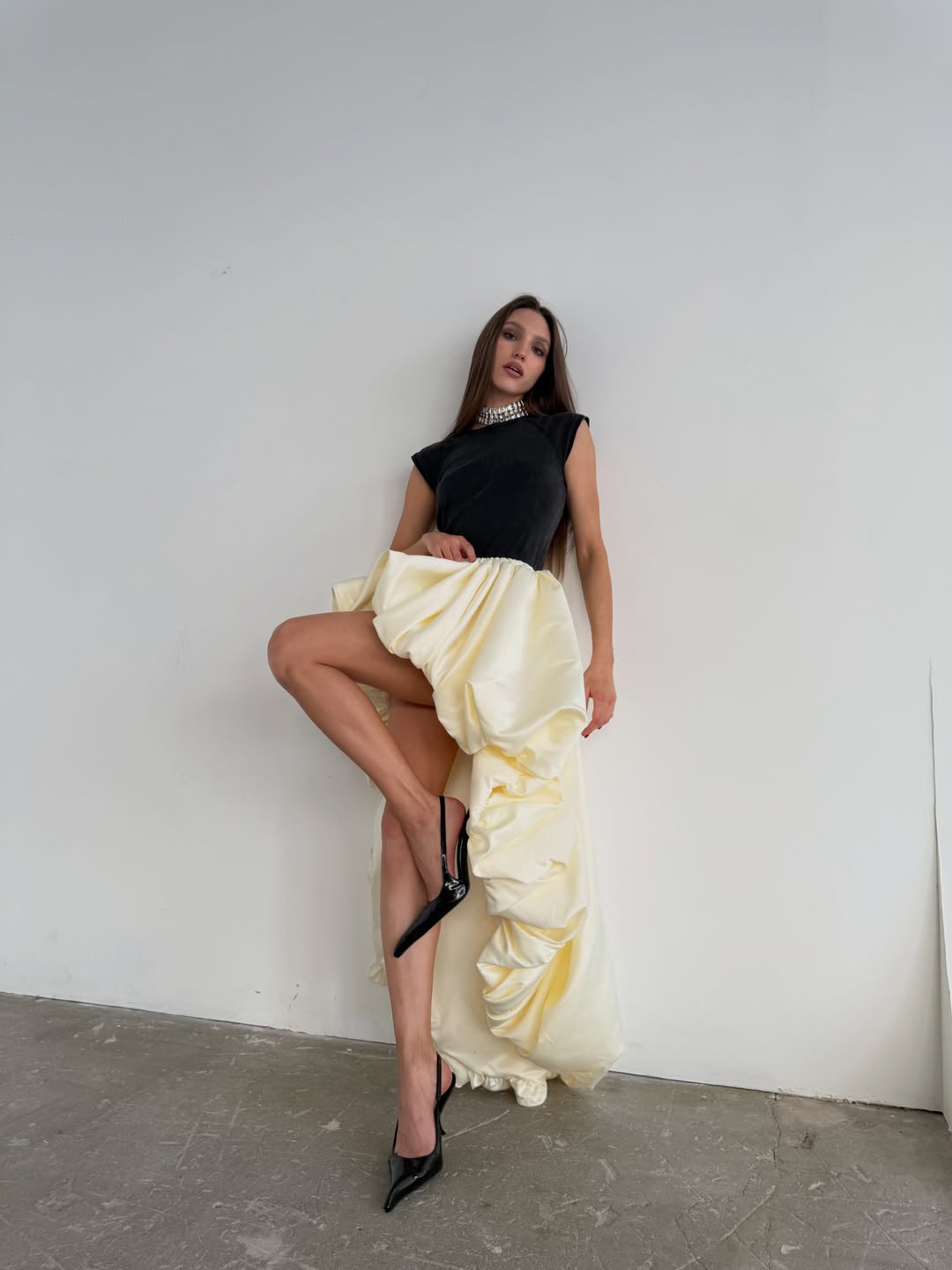 Jupes longues asymétriques jaune clair pour femmes, avec ceinture élastique, jupes féminines à la mode, plusieurs couleurs disponibles