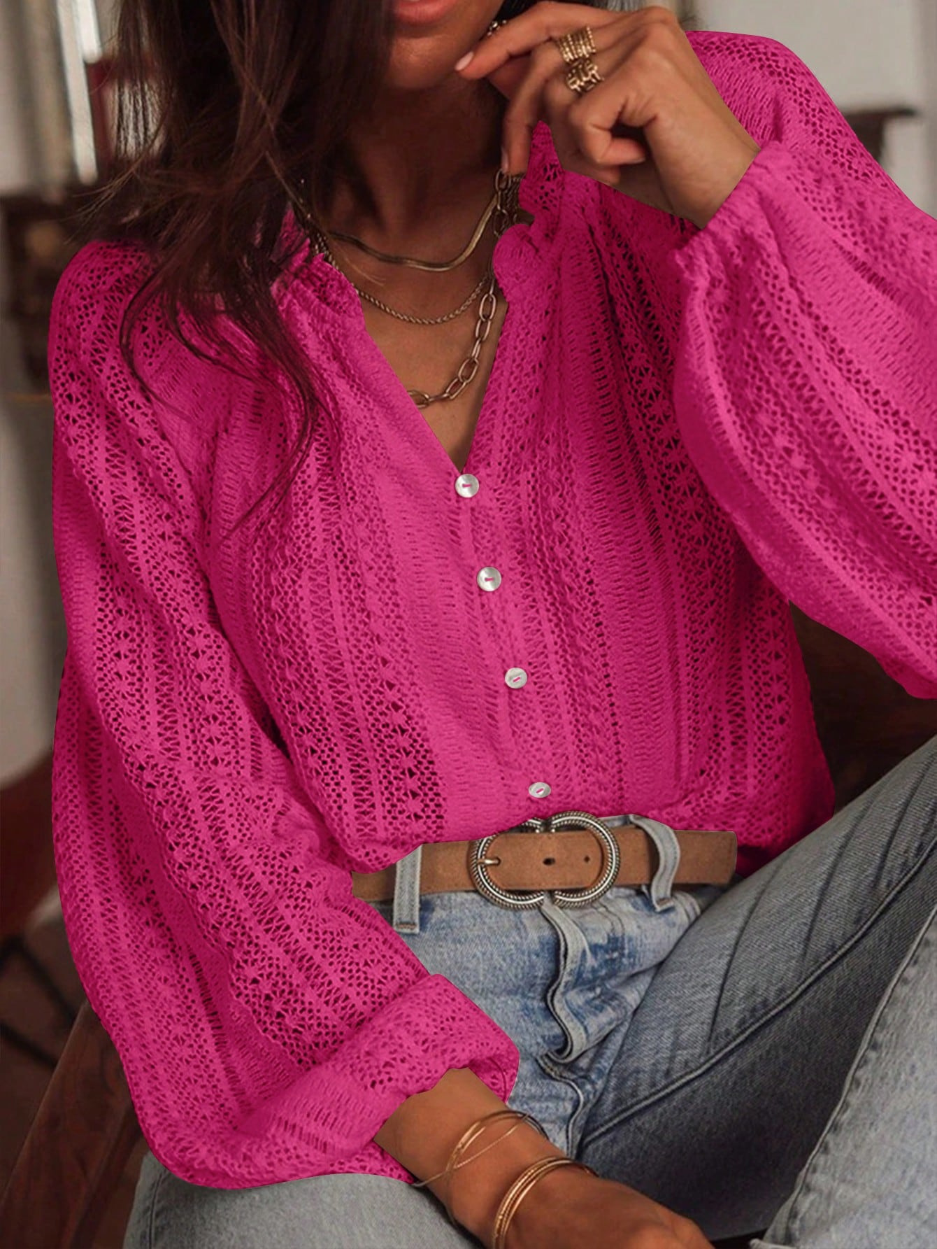 Chemise ample à manches longues pour femmes, mode assortie avec tout, dentelle creuse, col en v, chemisiers à rupture unique, printemps et automne 2025