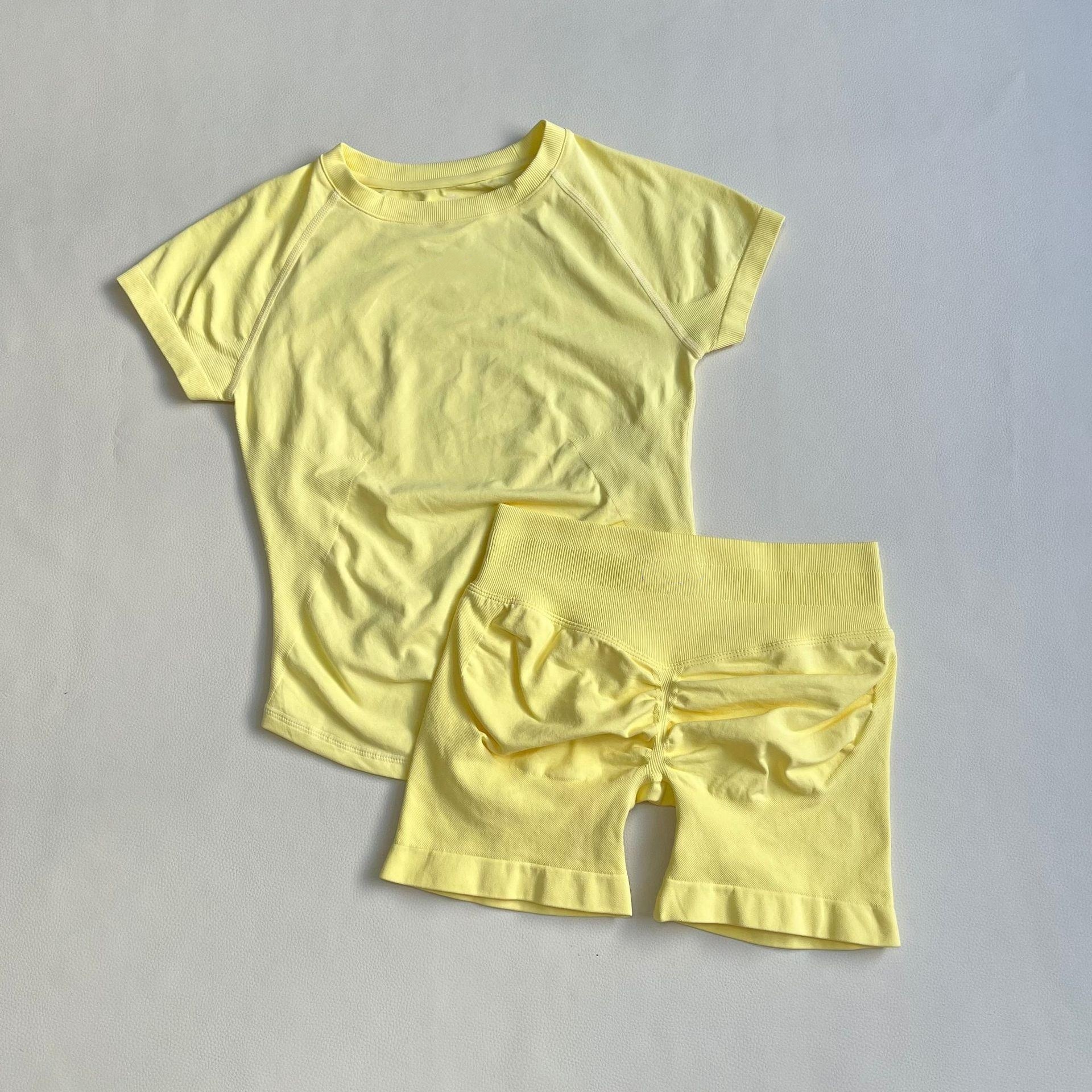 Ensemble de yoga 2 pièces pour femmes, t-shirt de sport à manches courtes, ensembles de fitness, ensemble de course sans couture, shorts de gym, yoga