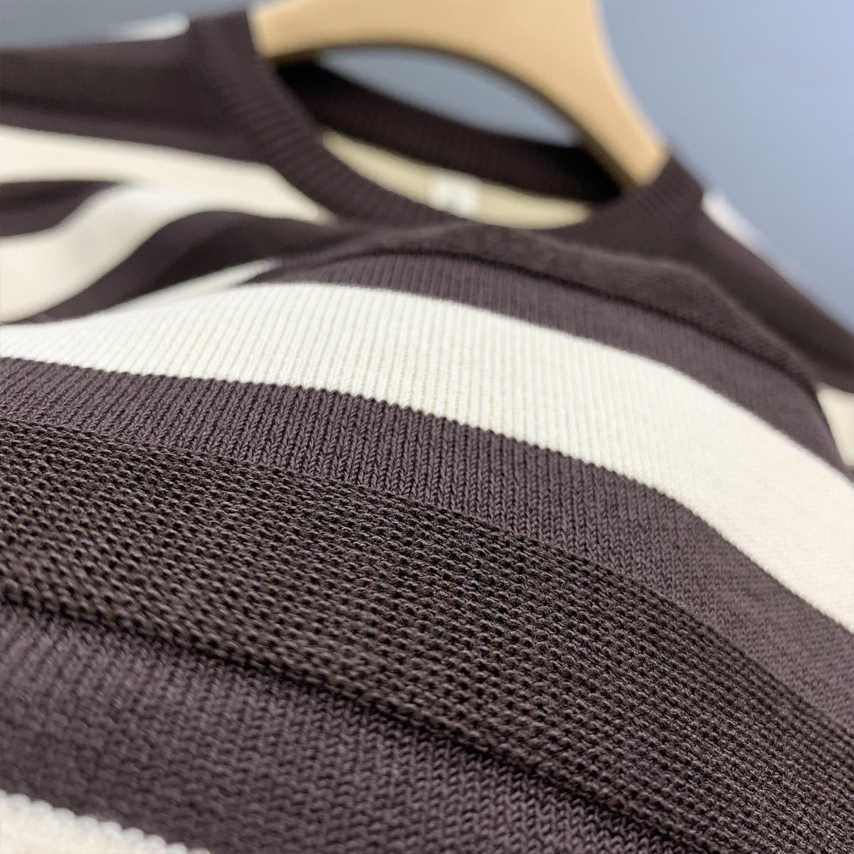 T-shirt en soie glacée tricoté à manches courtes et col rond pour homme, rayé, tendance estivale, en fibre de polyester rafraîchissante