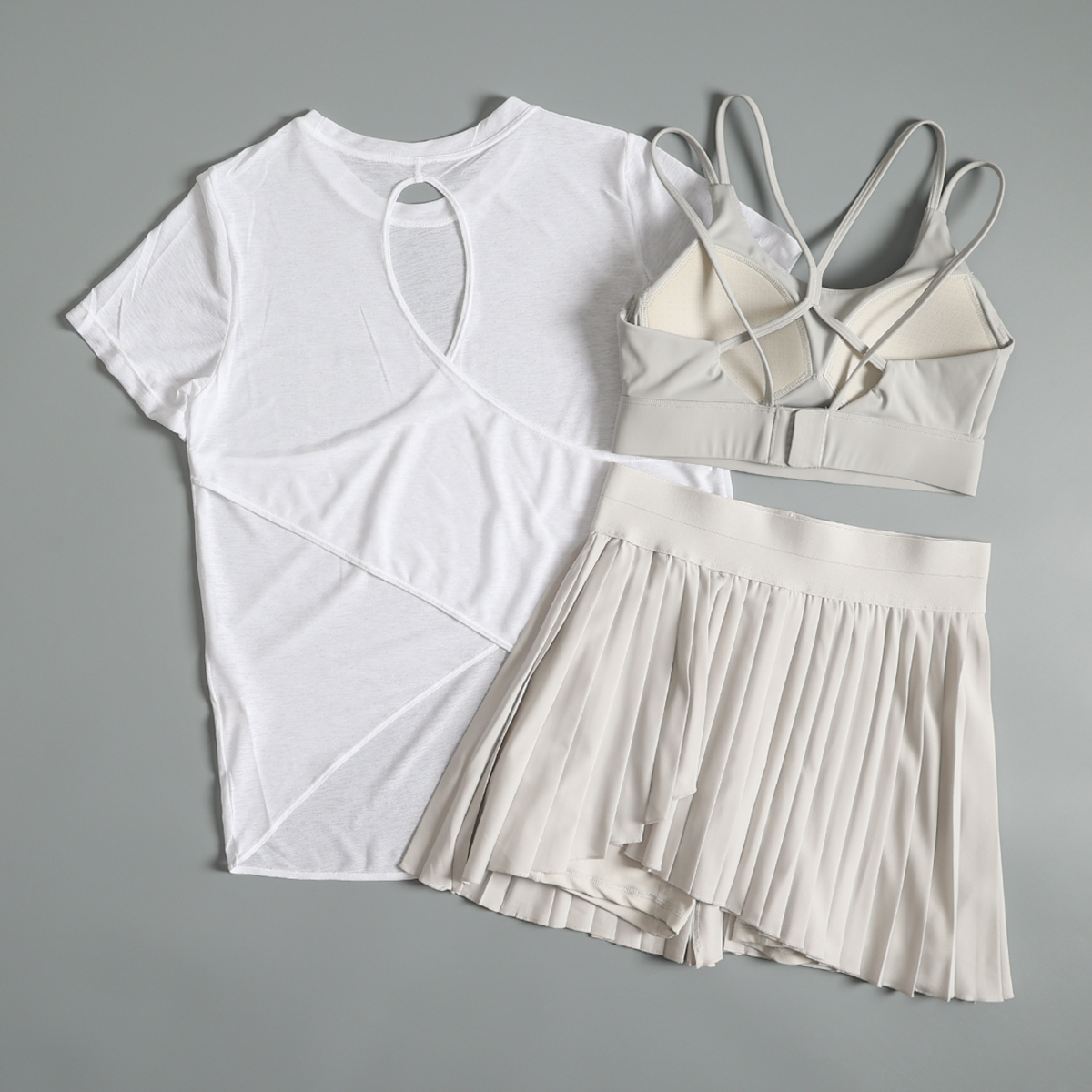 Combinaison de sport pour femmes, soutien-gorge de yoga, fitness, manches courtes, haut de gamme, entraînement de course, séchage rapide, nouvelle collection été 2025