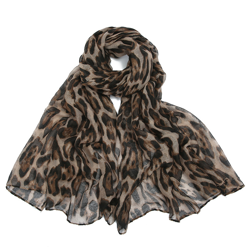 Nouvelle crème solaire Voile mince femmes écharpe été filles classique imprimé léopard foulards doux dame Foulard Viscose femme Wrap châles