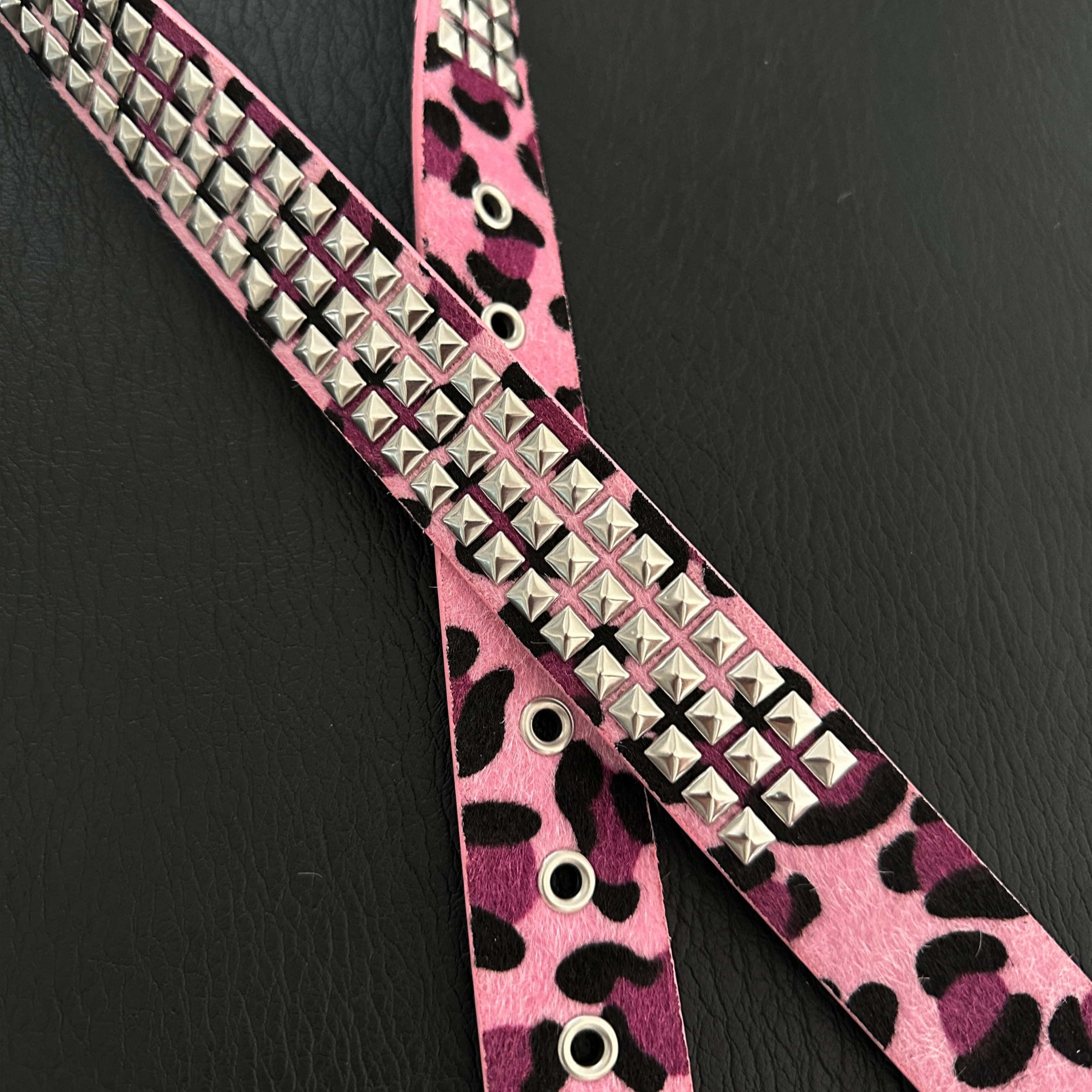 Ceinture à rivets imprimée léopard rose, style vintage Y2K, design haut de gamme, accessoire de tenue tendance et polyvalent