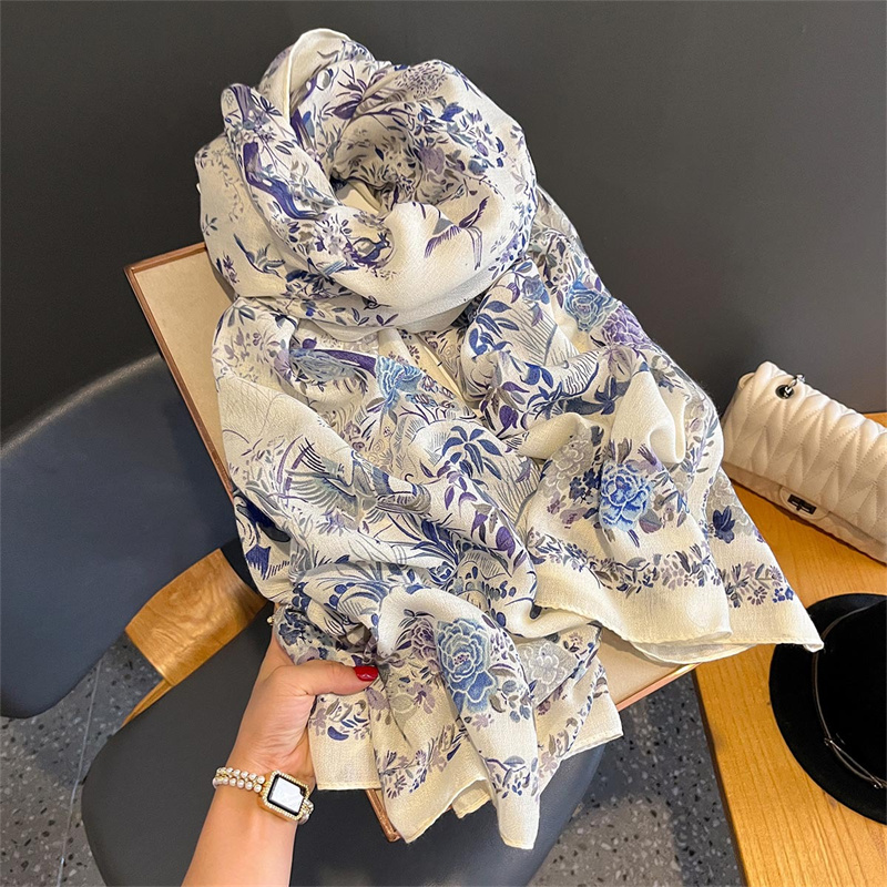 Foulard en coton pour femmes, châles et enveloppes Hijab de plage, marque de luxe, fleur, Bandana de styliste, nouvelle collection printemps 2024