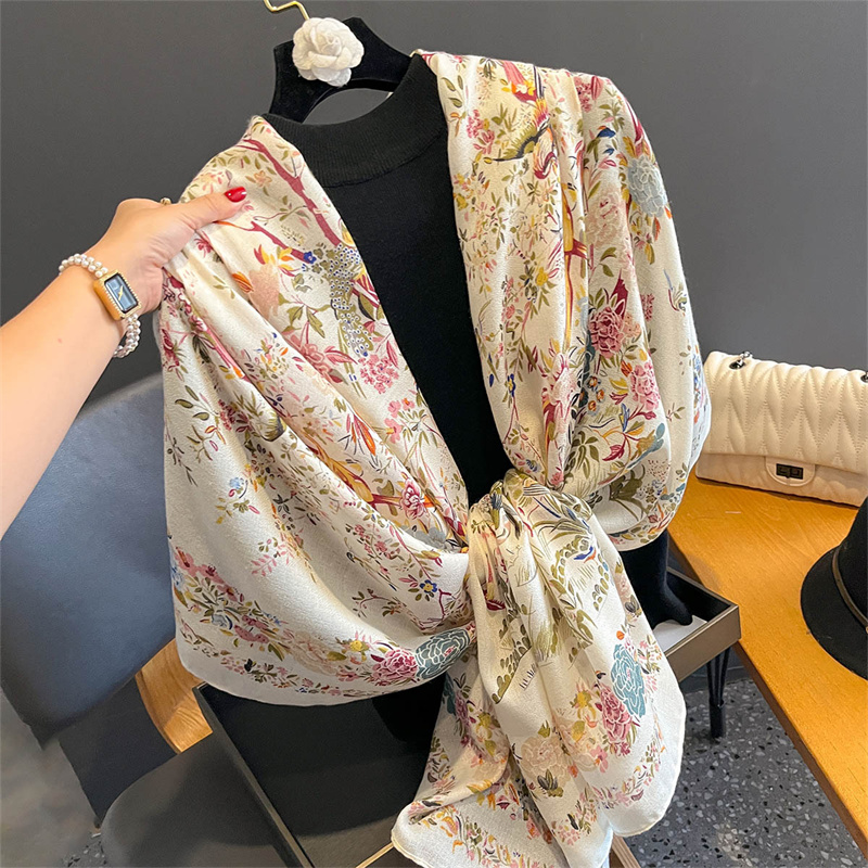 Foulard en coton pour femmes, châles et enveloppes Hijab de plage, marque de luxe, fleur, Bandana de styliste, nouvelle collection printemps 2024