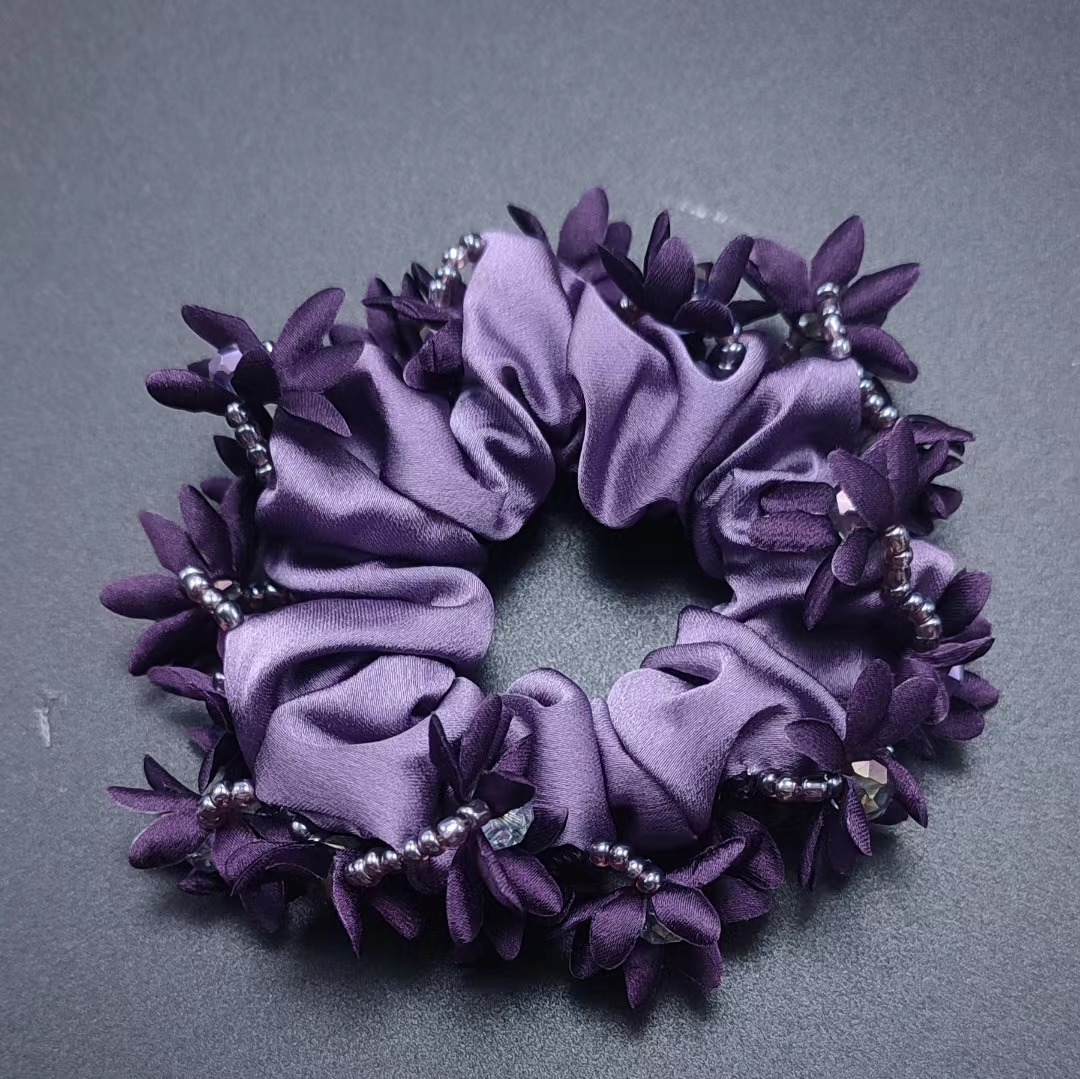 Élastique à cheveux en satin fin à motif floral, élégant, pour femme, avec strass, chouchou plissé en satin