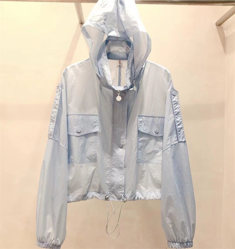 Vêtements de protection solaire pour vêtements d'extérieur pour femmes tendance en 2025, nouvelle veste coupe-vent d'été fine à capuche et résistante aux UV 4XL