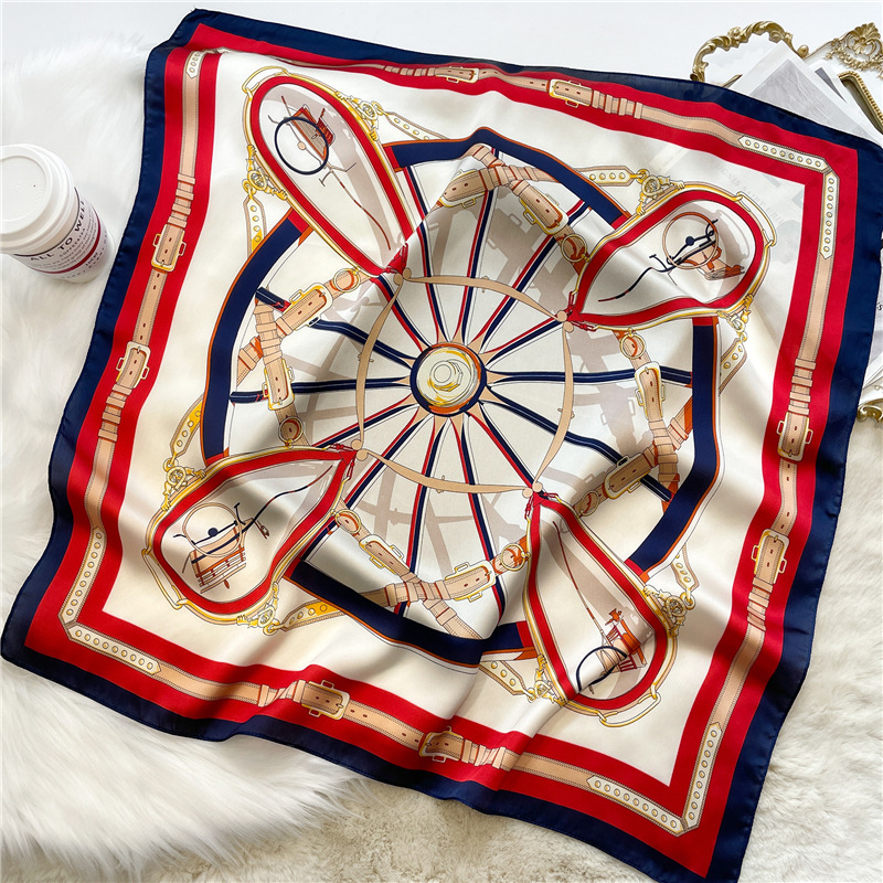 Foulard imprimé chaîne de luxe, Imitation soie, Style à la mode, couvre-chef de protection solaire, populaire, plage, voyage, carré, 70x70cm