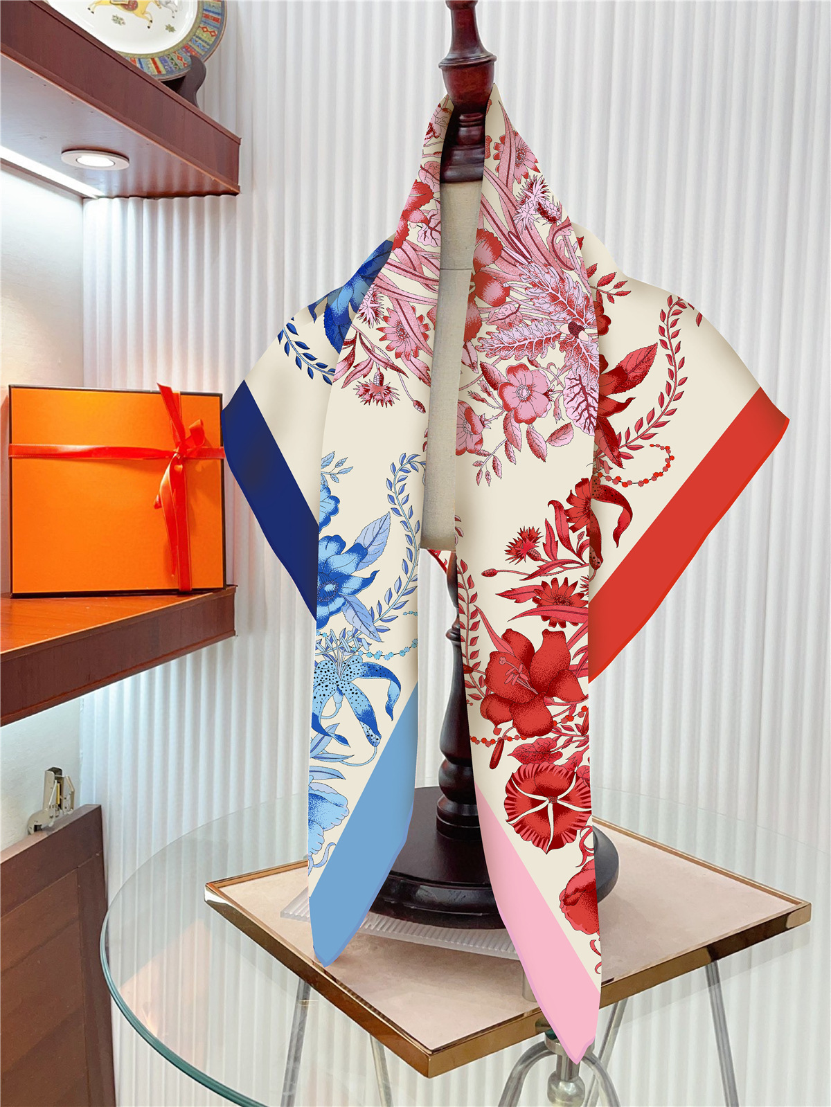 Foulard en soie sergé châle de luxe plante et fleur correspondant imprimé Foulard carré femmes Hijabs Bandana Foulard foulard foulards de tête