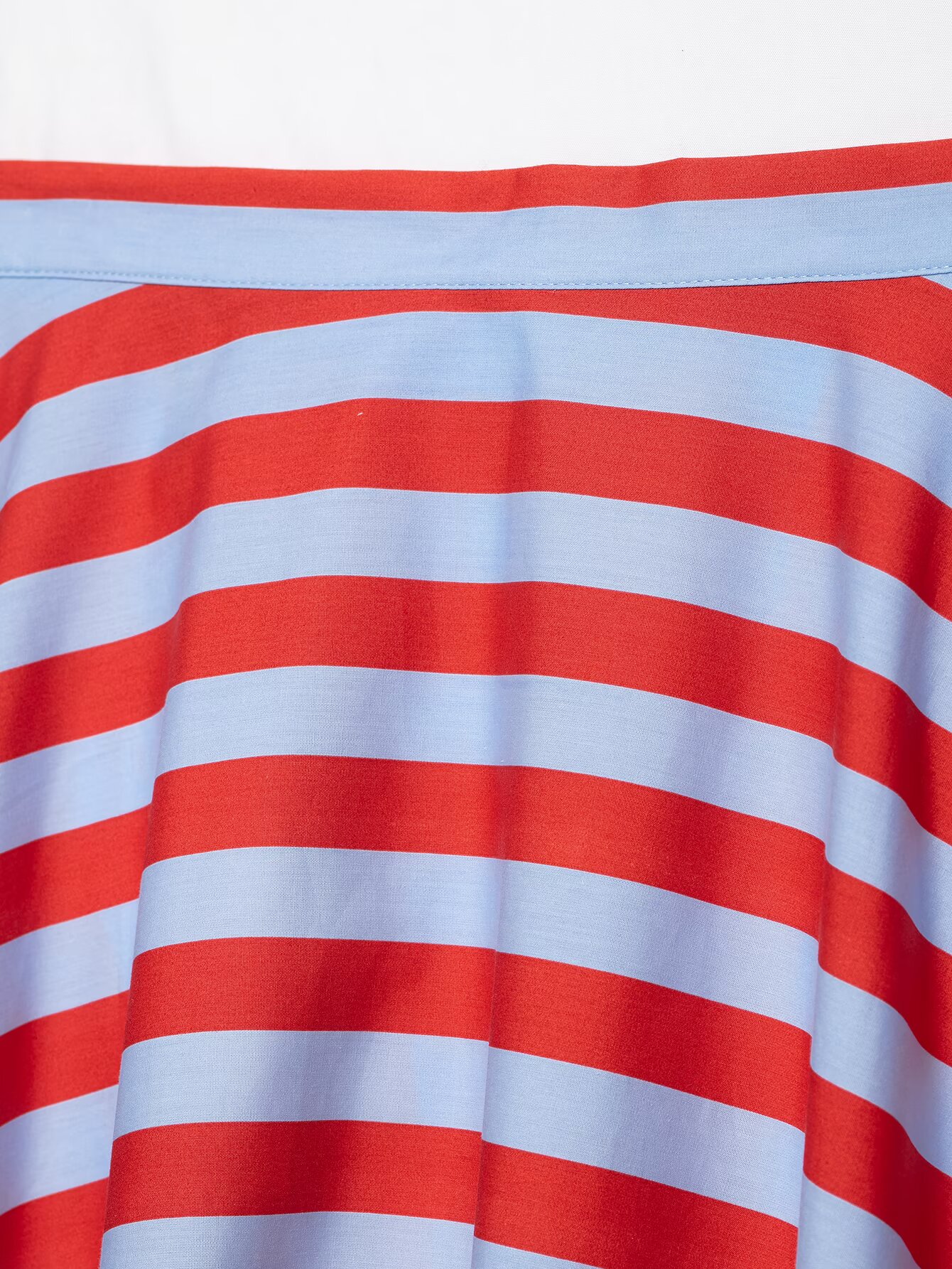 Jupe longue femme 2026, style élégant pour les vacances, décontractée et tendance, jupe MIDI rayée contrastante, nouvelle collection été rouge