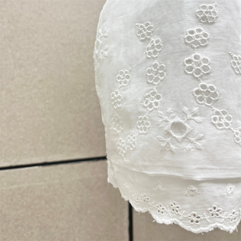 Robes décontractées pour femmes Nouvelle robe mini brodée de fleurs pour l'été 2026 Robe courte en mélange de ramie à col rond style Y2K pour les vacances