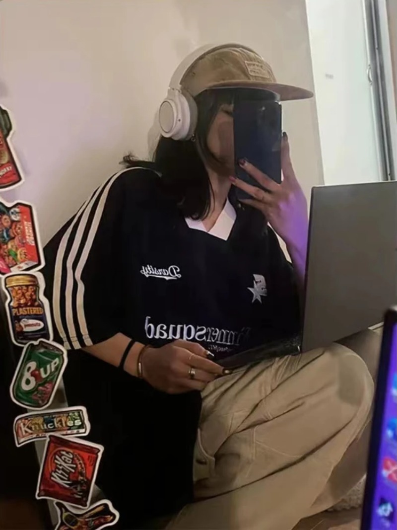 2025 surdimensionné Jersey T-shirt femmes été nouveau Vintage à manches courtes col en v ample hauts de sport Hip Hop Streetwear lettre t-shirts