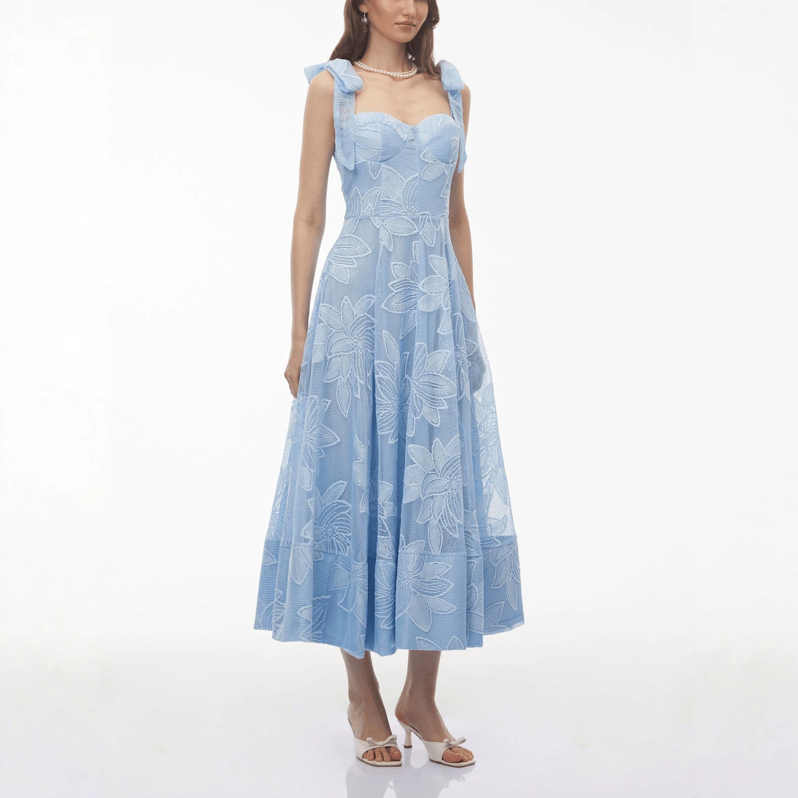 Robe de soirée élégante brodée dos nu, taille haute, jupe trapèze longue, style raffiné, avec nœud papillon, pour femme, modèle transfrontalier