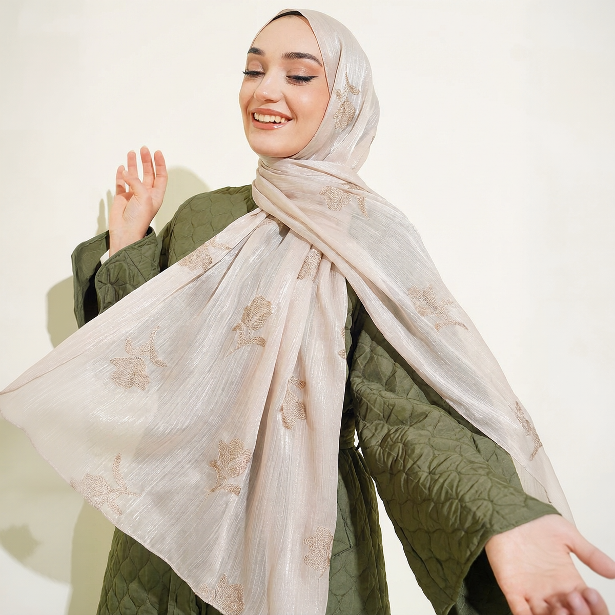 Nouveau Hijab en Soie Brillante pour Femmes, Châles Longs Musulmans Brodés, Hijab en Soie Satinée de Qualité Supérieure, Foulards Plissés Island