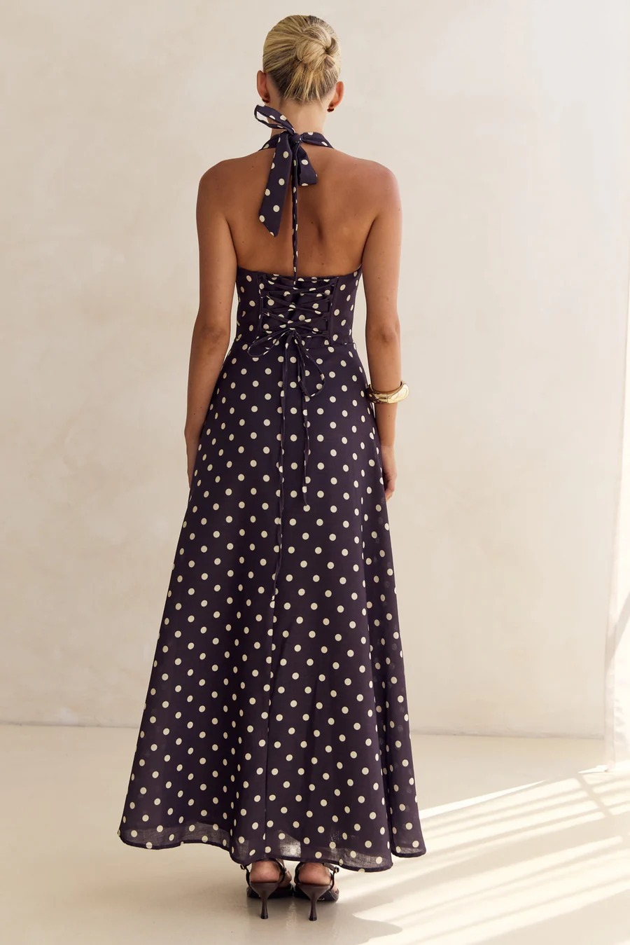 Robe longue pour femmes, col halter, sans manches, dos ouvert, imprimé à pois, robes d'été fluides