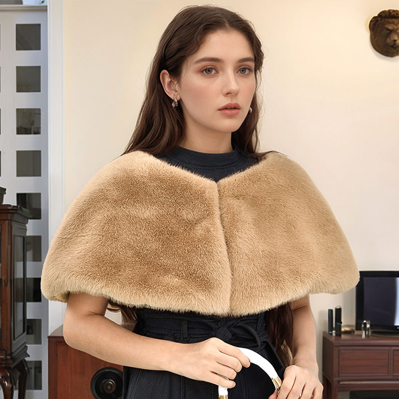 Mode fausse fourrure châle enveloppement femmes fête châle robe de mariée Code luxueux formel fête châle femmes fausse fourrure thermique Cape manteau