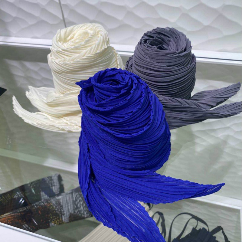 Miyake plissé femmes écharpe châle tissu mode coréenne mince crème solaire écharpe Foulard Femme Luxe Marque Hijabs pour Femme
