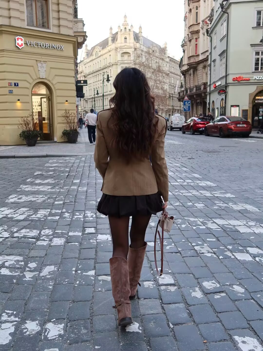 Manteau Chic Femme Printemps Nouvelle Collection – Veste Slim à Col Montant et Poches, Simple Boutonnage, Tendance Urbaine