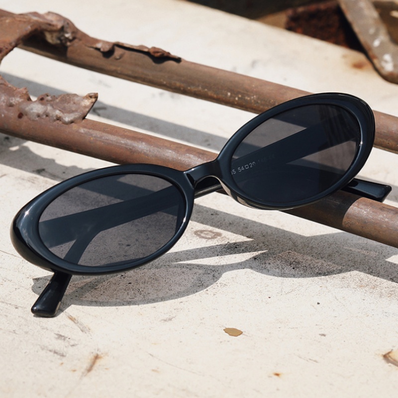 Petites lunettes de soleil ovales pour femmes, design vintage, lunettes de soleil sexy rétro punk pour hommes, lunettes de soleil tendance pour l'extérieur