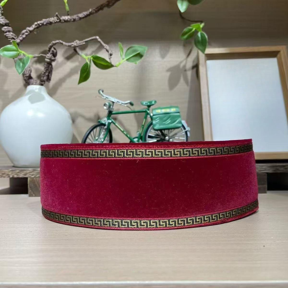 Chapeaux de bateau musulmans pour femmes et hommes, casquettes rouges en velours arabe, prière Eid, couleur unie, Hijab, couvre-chef, chapeau de printemps, nouvelle collection 2025