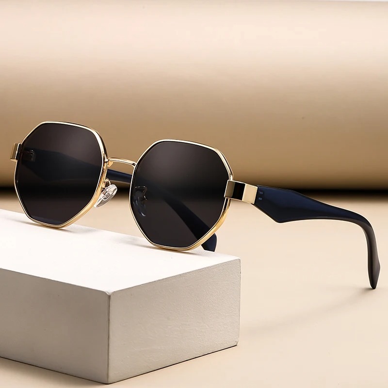 Lunettes de soleil rondes rétro à monture large, nouvelles lunettes de soleil irrégulières pour femmes, lunettes de luxe pour les vacances, les activités de plein air, le camping et la pêche pour hommes.