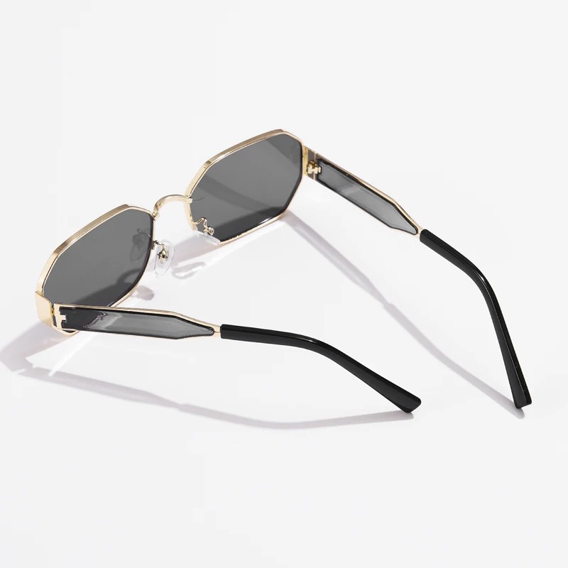 Nouvelles lunettes de soleil vintage à la mode pour femmes et hommes, de marque, design rétro, rectangulaires en métal, populaires, noires.