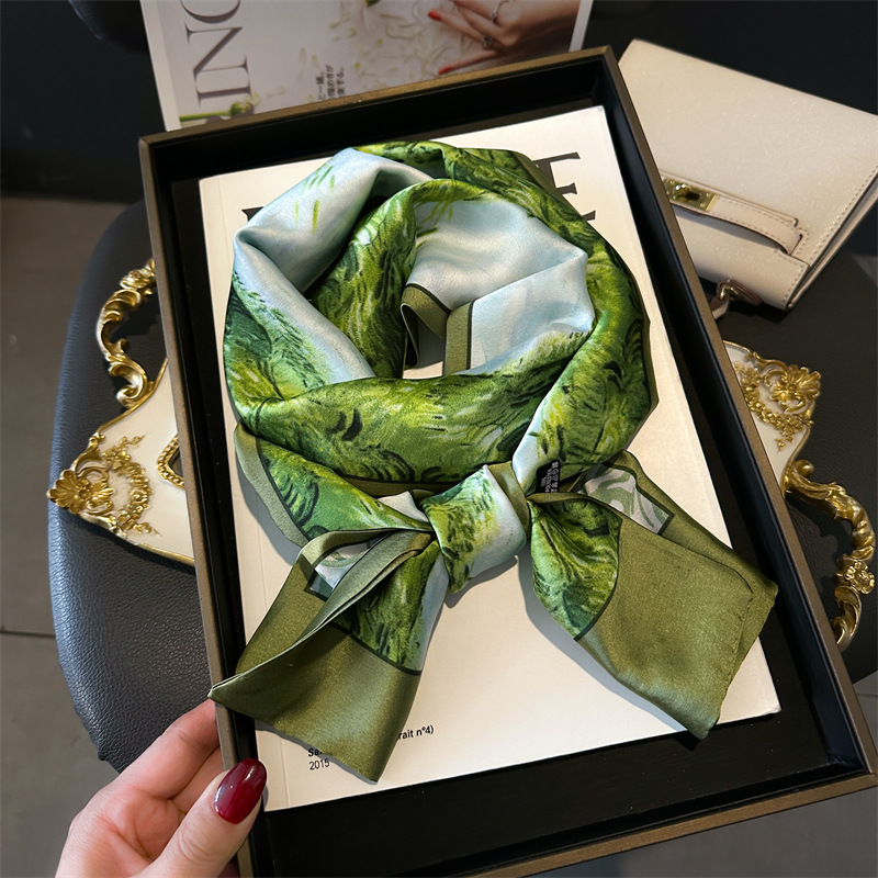 Écharpe fine en satin doux pour femme, foulard à pois français, écharpe de cheveux pour femme, bandeau de sauna, écharpes de la présidence