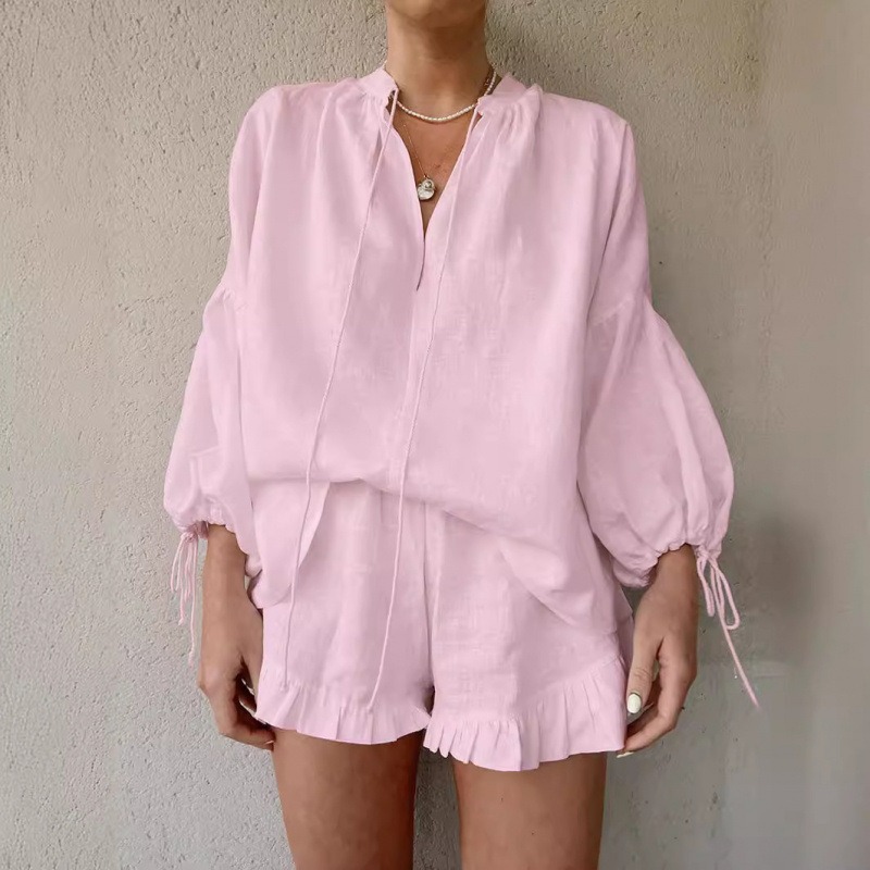 Ensemble de costume d'été 2 pièces pour femmes, chemisier à manches longues bouffantes, col en v ample, à lacets, tenues d'été, short à volants, ensembles de plage
