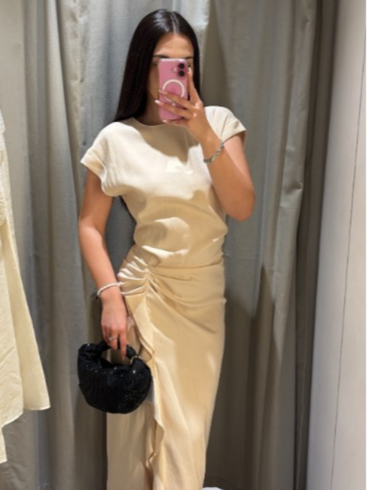 Robe midi élégante beige à manches courtes pour femme, col rond chic, taille froncée, volants, fente haute, robe décontractée, robe de soirée formelle pour le bureau