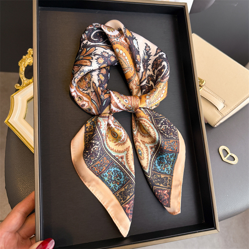 Nouveau foulard carré 2026 pour femmes, foulard rétro à motif cachemire, hijab pour femmes, foulard en imitation soie doux, châle