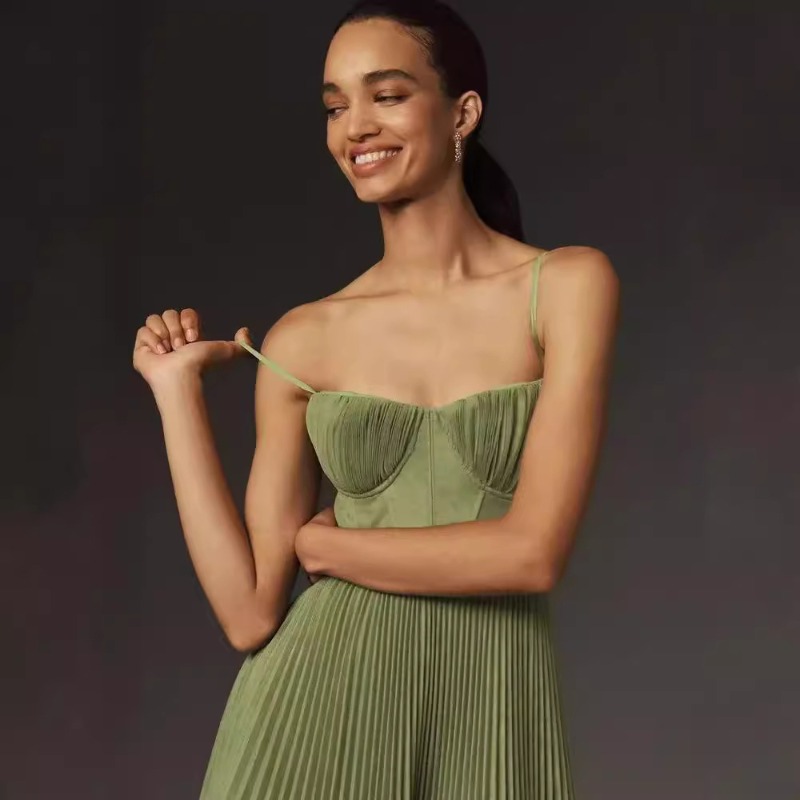 Nouvelles femmes robe de soirée Sexy vert licou dos nu robe longue dames sans manches profonde V mince robes de demoiselle d'honneur pour femme 2025