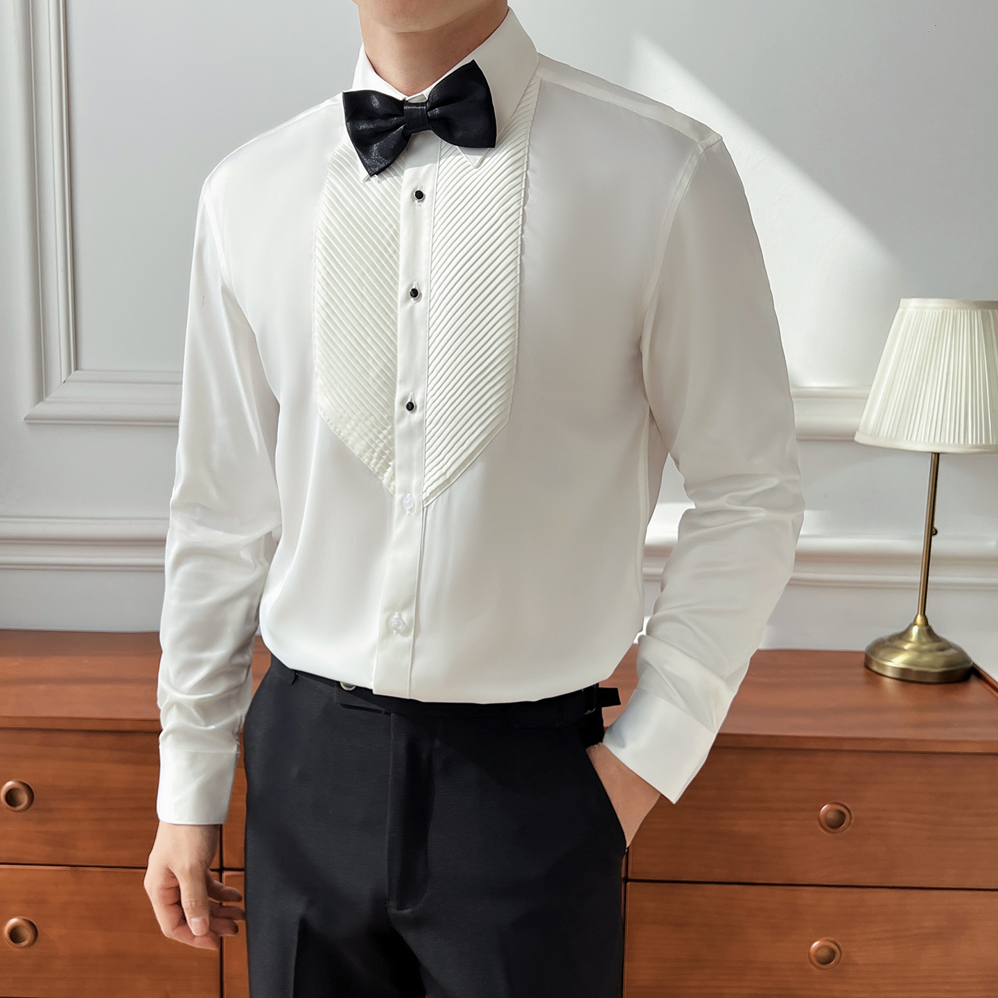 Chemise à manches longues pour hommes de style britannique : col tendance, beau, décontracté et cranté, éclatant l'élégance française
