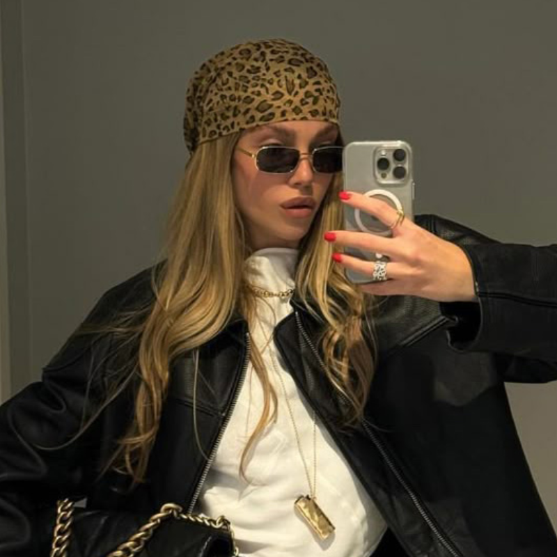 Écharpe en soie à motif léopard style rétro Y2K Spicy Girl, foulard cool de style américain pour la danse urbaine, accessoire de mode pour cheveux pour femmes et filles