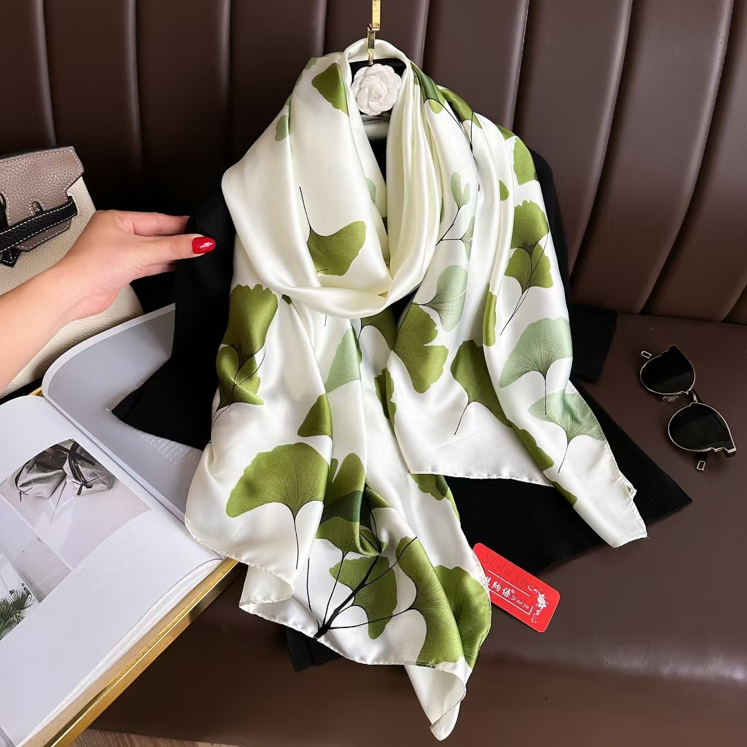 2025 nouvelle mode impression grand châle enveloppes Foulard en soie femmes marque de luxe Satin bandeau Hijab Bandana Turban Foulard été plage