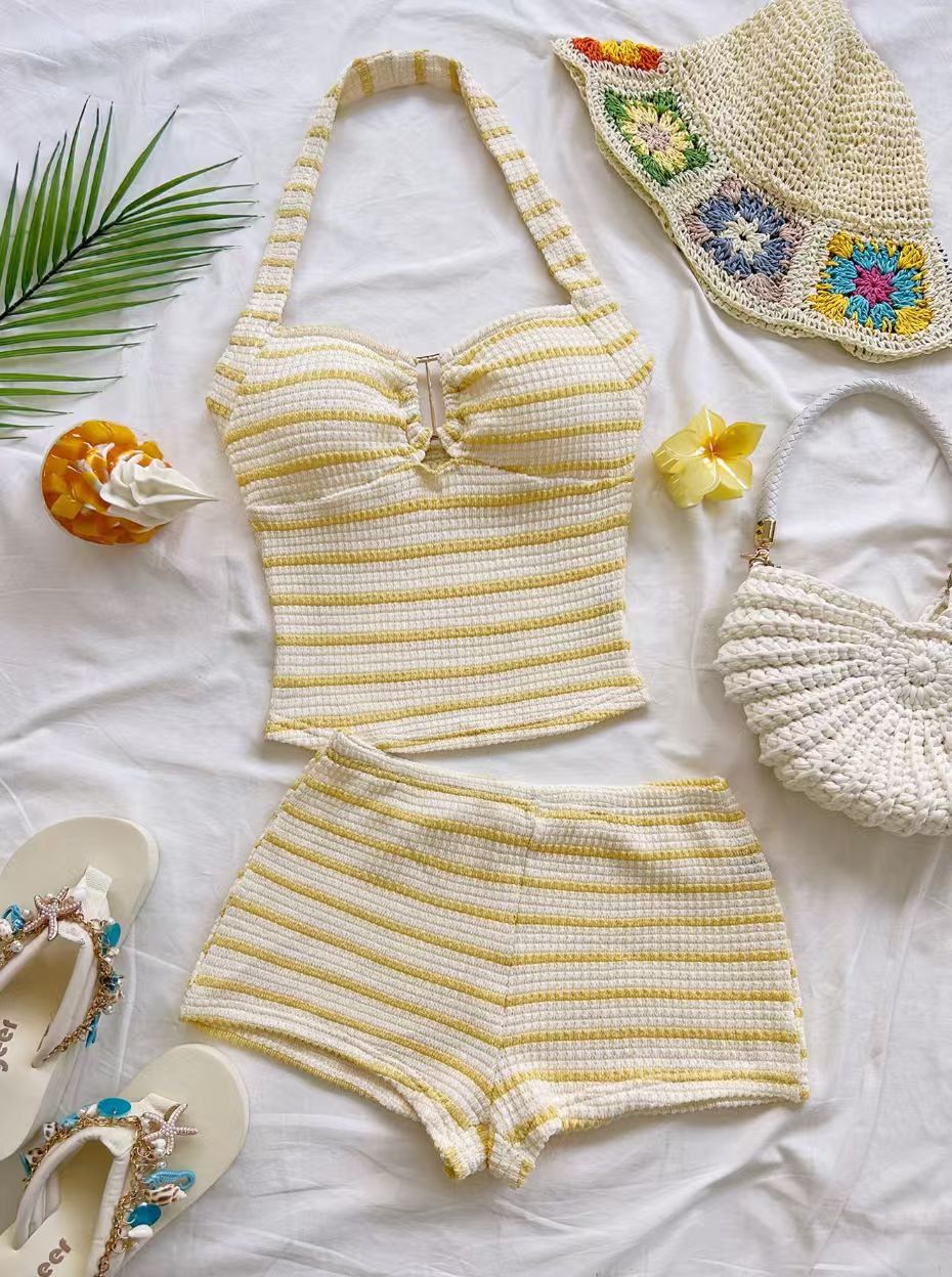 Ensemble haut et short en maille texturée d'été pour femme, haut dos nu sans manches à rayures, tenue deux pièces pour vacances à la plage